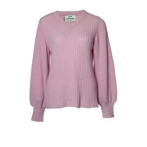 Mads Nørgaard, pink ribbed sweater